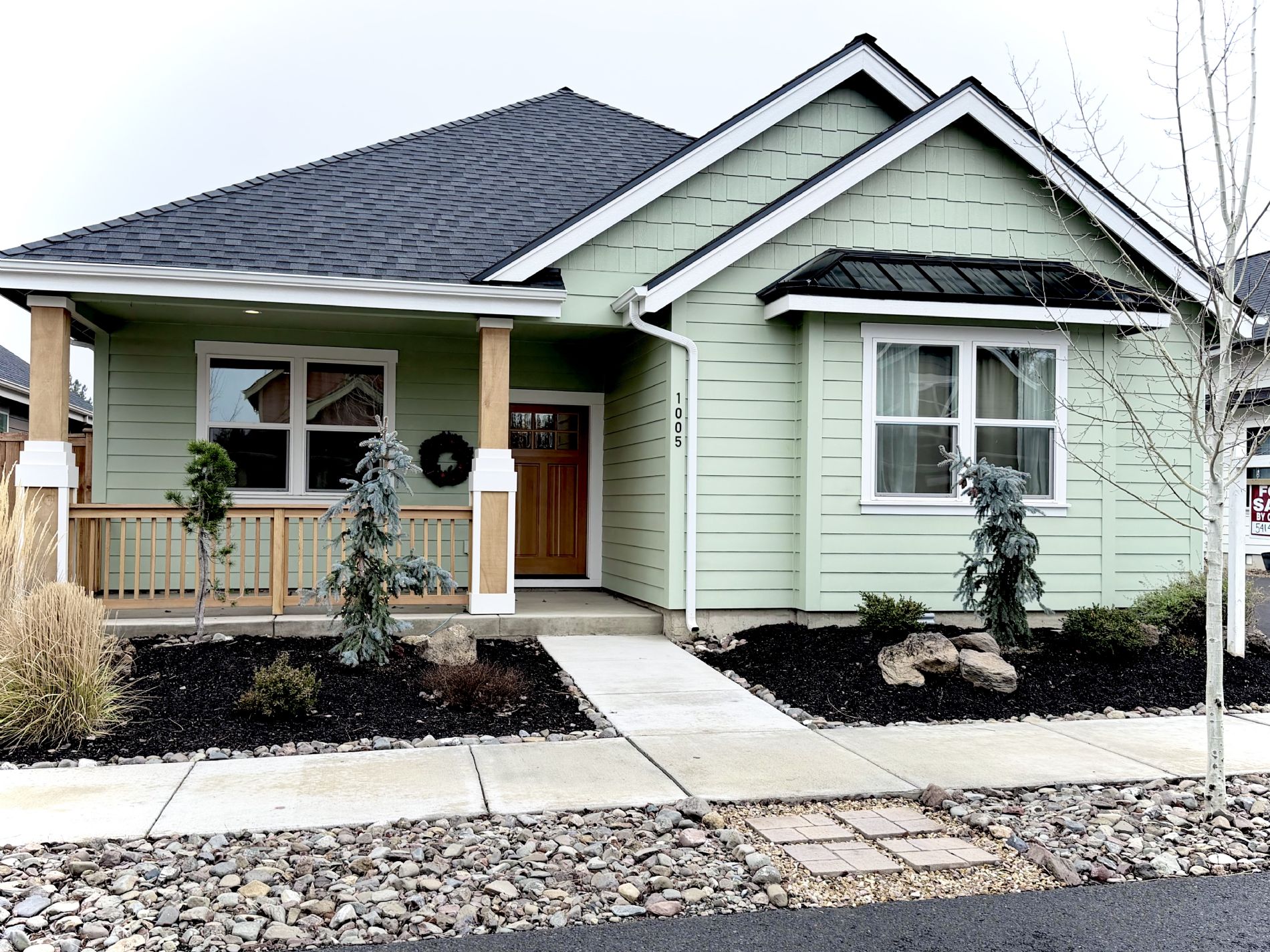 1005 E Horse Back Trl